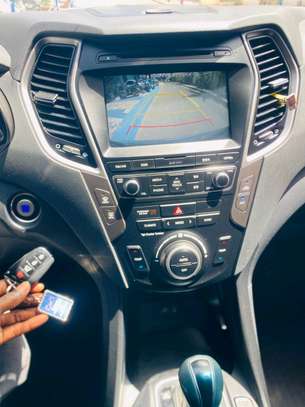 Hyundai santafe 2017 4x4 image 5