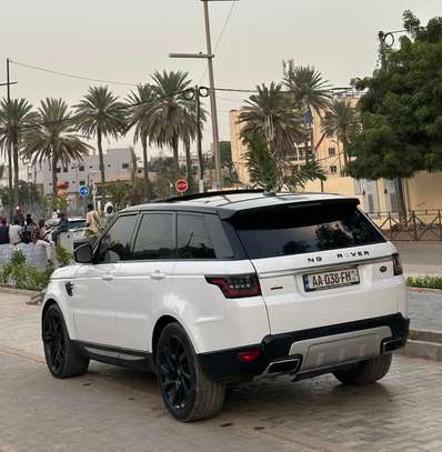Range rover image 4