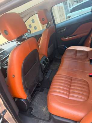 JAGUAR F-PACE 20d 2017 image 6