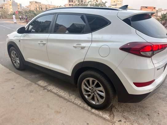 Hyundaï tucson image 14