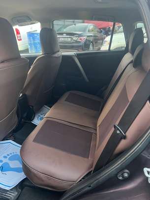 Toyota Rav4 image 13