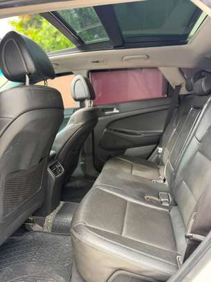 Hyundai Tucson limited image 5