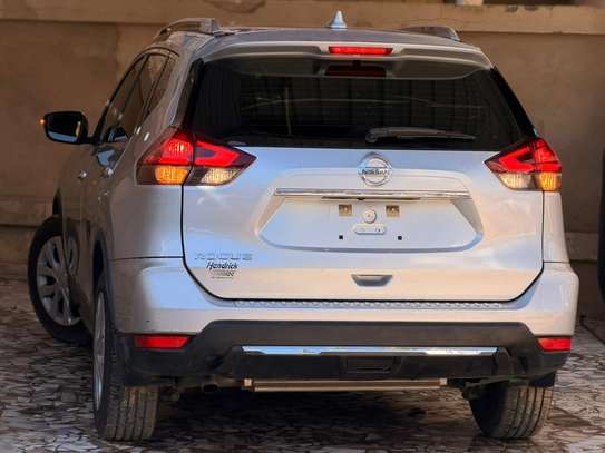 Nissan rogue image 5