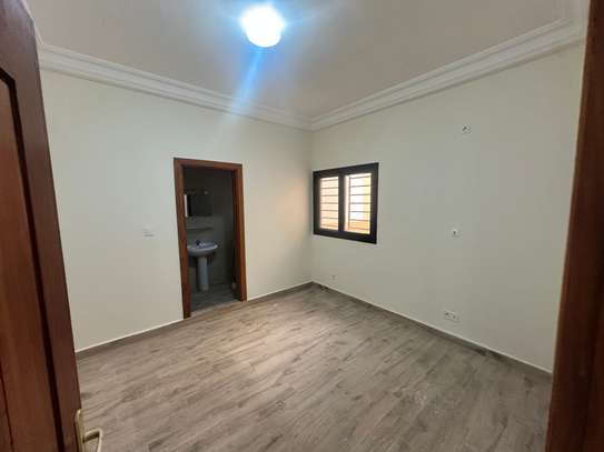 APPARTEMENT F5 À LOUER MARISTES image 8