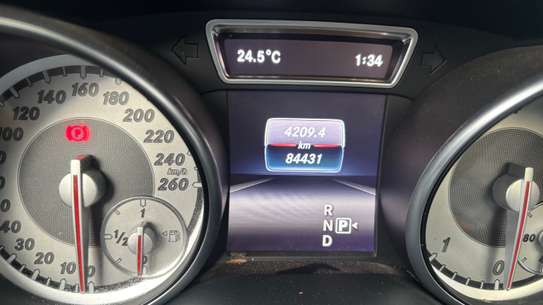 MERCEDES GLA200 image 15