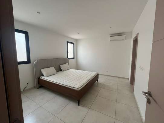 APPARTEMENT F3 MEUBLÉ - Ngor Extension, Dakar image 8