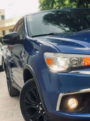Mitsubishi Outlander RVR image 5