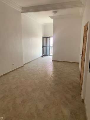 Appartement F4 à louer à la cité CPI image 1