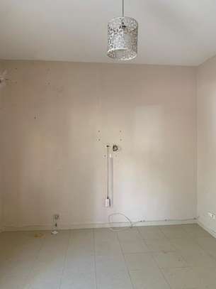 STUDIO A LOUER DIEUPEUL À COTÉ DE MARMITON image 11