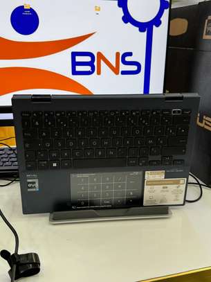 Asus ZenBook S13 UP5302Z Flip OLED i7 12th Gen 13.3 Pouce image 5