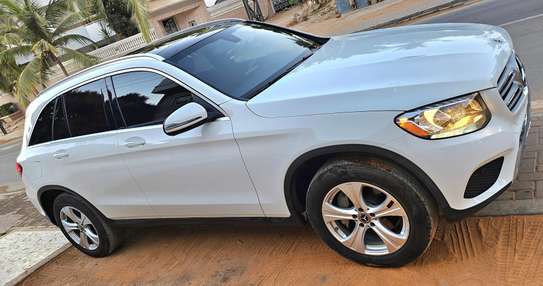 2018 Mercedes GLC 300 image 5