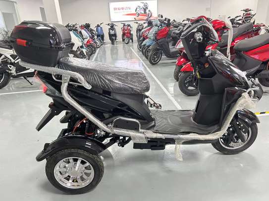 moto électrique image 3