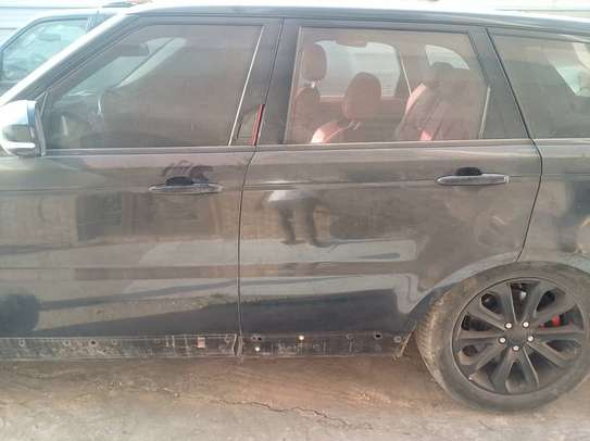 Range rover supercharged V6 Essence image 2