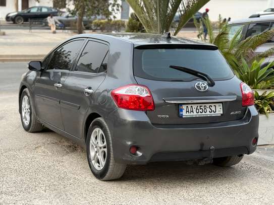 Toyota Auris image 13