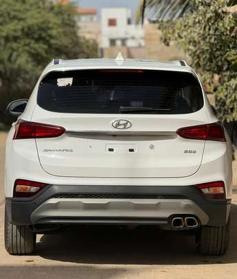 Hyundai  Santafe  2020 image 12