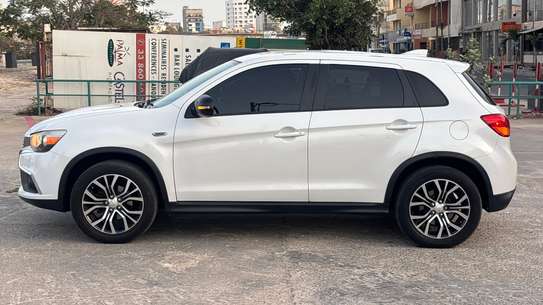 MITSUBISHI OUTLANDER image 3