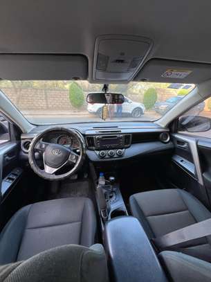 TOYOTA RAV4 2018 image 10