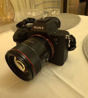 Sony A7iii + Samyang 75mm F1.8 casi neuf image 4