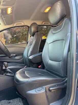 Renault Qm3 2017 image 8