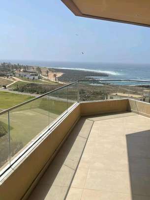 Un très bel appartement vue sur mer image 1