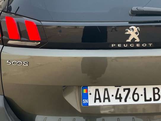 Peugeot 5008 full option 2019 image 3