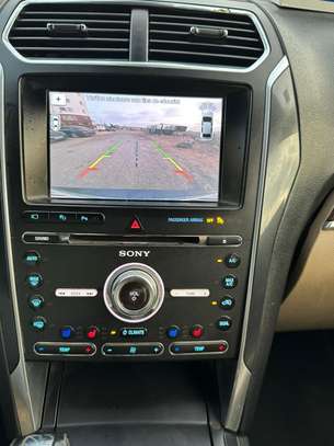 7 PLACES 4X4 FORD EXPLORER LOCATION image 2