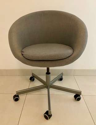 Bureau et Fauteuil image 7