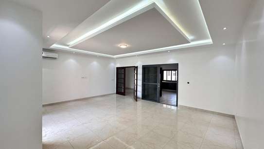 Appartement à louer (250m2) aux Almadies (école américaine) image 5