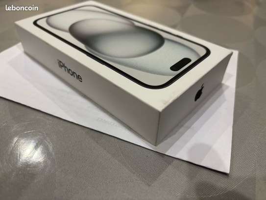 iPhone 15 neuf scellé 128giga image 1