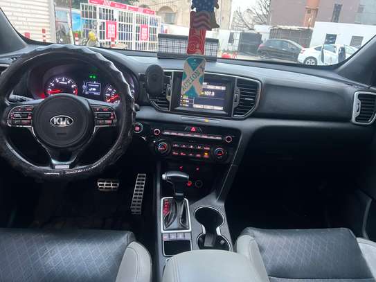 Kia Sportage image 6