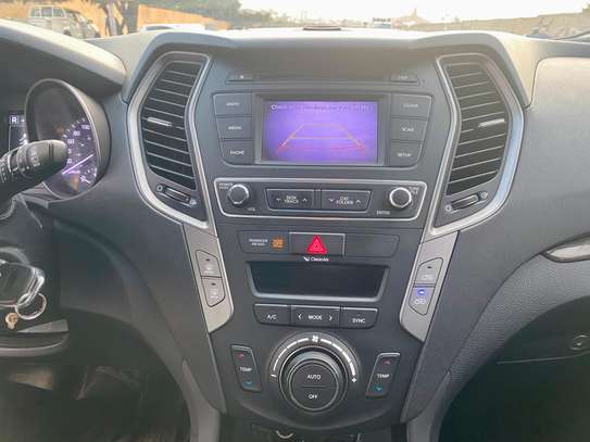 HYUNDAI SANTAFÉ 2017 image 13