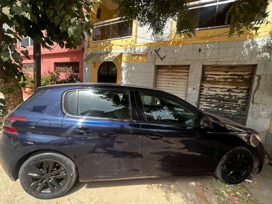 Peugeot 308 image 2
