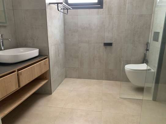 Appartement à louer à Fann image 6