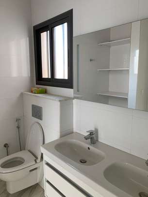 À LOUER - Appartement F4 moderne – Mermoz image 12
