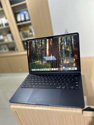 MacBook Air 2025 13 Pouces - M4 | 16GB RAM | 256 image 3