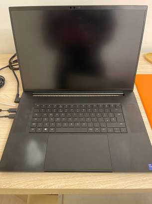 Razer Blade 18 (2024) image 1