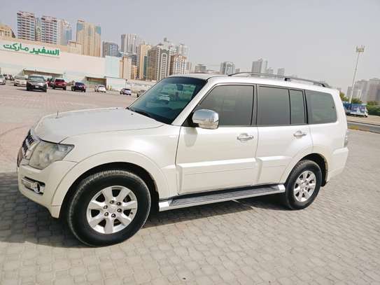 Mitsubishi Pajero GLS Platinium image 2