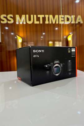 Sony Alpha 7 III image 1