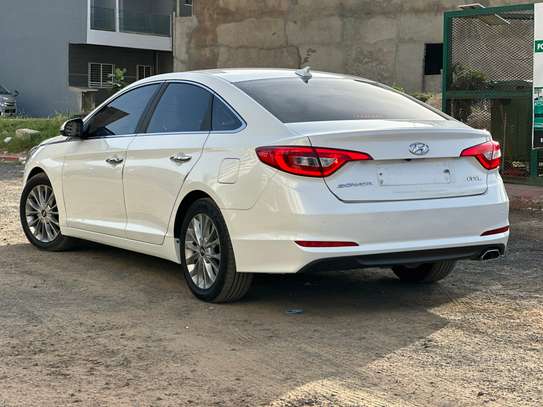 HYUNDAI SONATA image 7