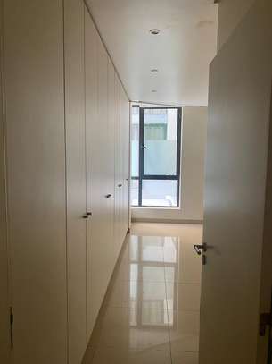 Splendide Appartement F3 à louer à la Résidence Water front image 5