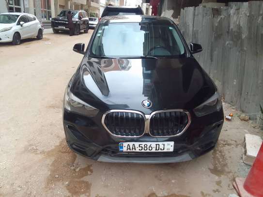 BMW X1 SUV compact noir performance et style image 1
