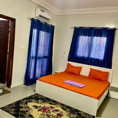 Lits en bois 2 & 3 portes image 4