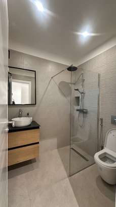 Appartement à louer aux Almadies au 5e étage image 13