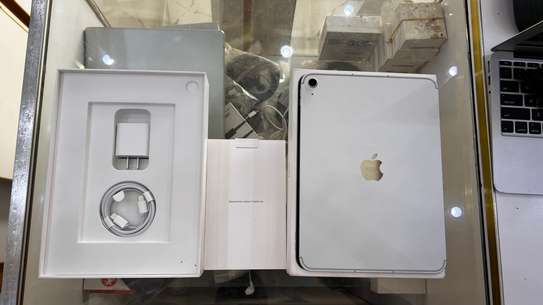 IPad A16 128 Go Wifi + cellulaire image 3