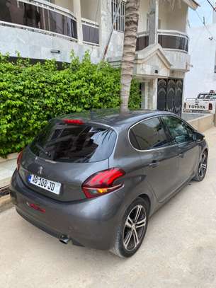 PEUGEOT 208 2018 3Cylindres image 8