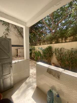 Un Appartement F3 à louer à Ngor Diarama image 13