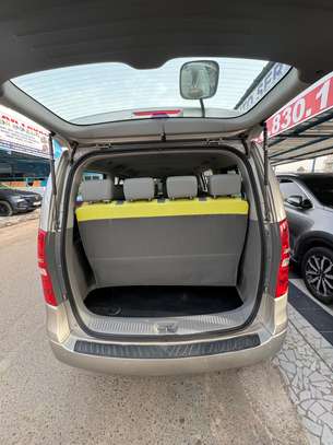 Hyundai Starex 15 places 2017 image 11