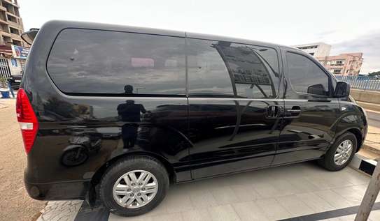 Hyundai Starex VIP 12 places image 5