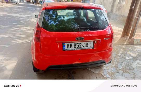 Ford Figo image 6