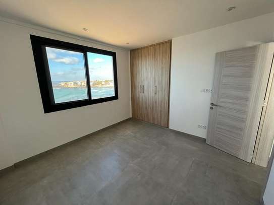 1 superbe appartement de type F4 pied dans l'eau virage image 8